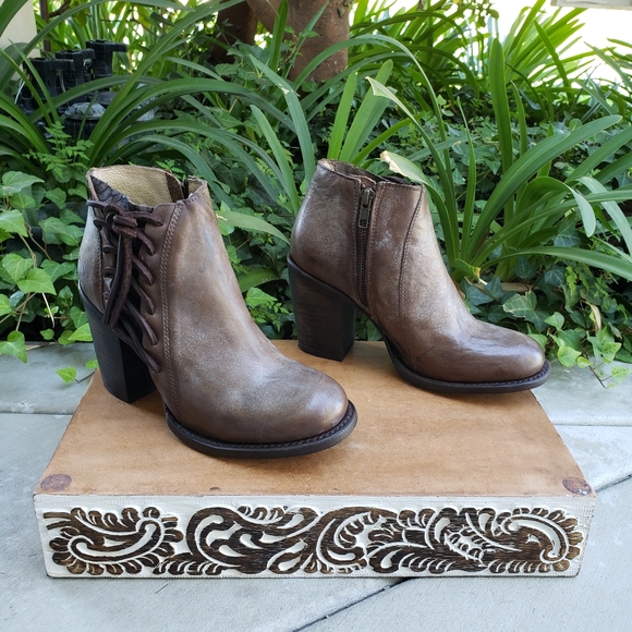 Sassy Corsetted Freebird Distressed Leather Bootie - Picture 10 of 16